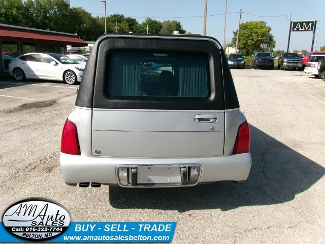 Used 2004 Cadillac De Ville Hearse FWD image 4