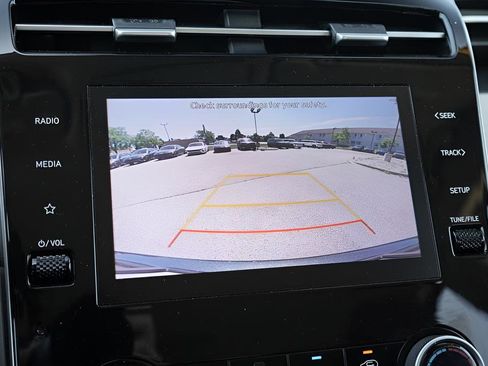 Certified 2022 Hyundai Tucson SEL FWD image 35