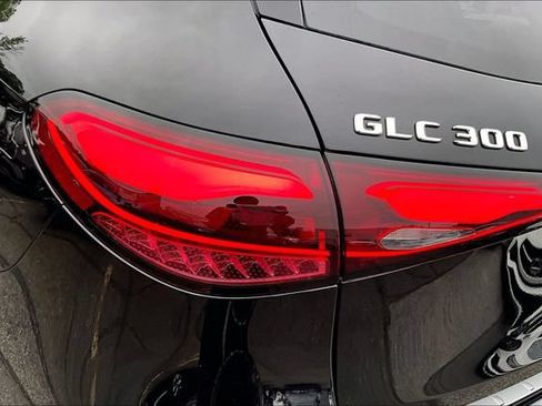 Used 2026 Mercedes-Benz GLC 300 4MATIC image 25