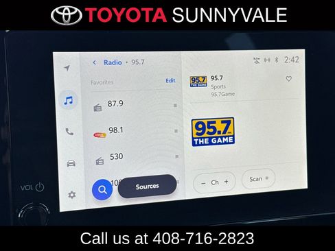 Certified 2024 Toyota Corolla SE w/ SE Package image 23