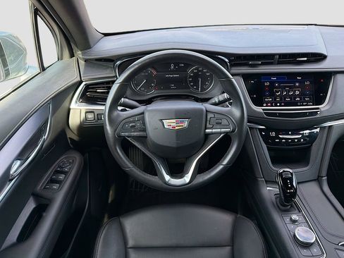 Used 2024 Cadillac XT6 Luxury FWD image 23