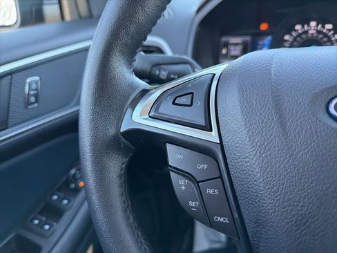 Certified 2024 Ford Edge SEL w/ Sport Appearance Package image 27