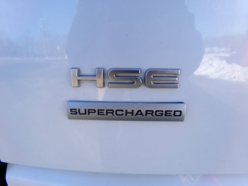 Used 2019 Land Rover Range Rover HSE image 8