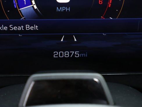 Certified 2024 Chevrolet Traverse LT w/ Enhanced Driving Package image 4