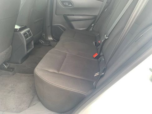 Used 2024 Nissan Rogue S AWD/4WD image 18