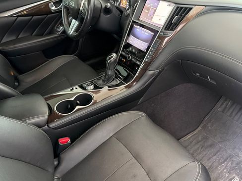 Used 2018 INFINITI Q50 Luxe w/ Sensory Package (Luxe) AWD/4WD image 17