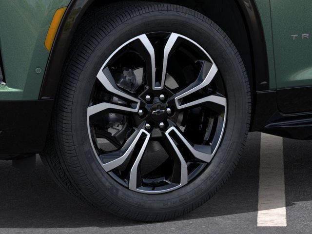New 2027 Chevrolet Traverse High Country w/ LPO, Assistance Package FWD image 10