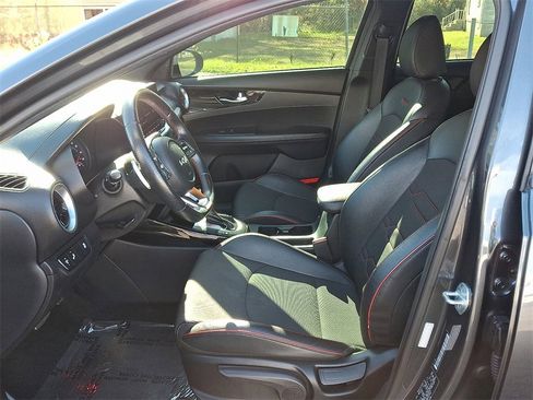 Used 2022 Kia Forte GT w/ GT Technology Package image 13