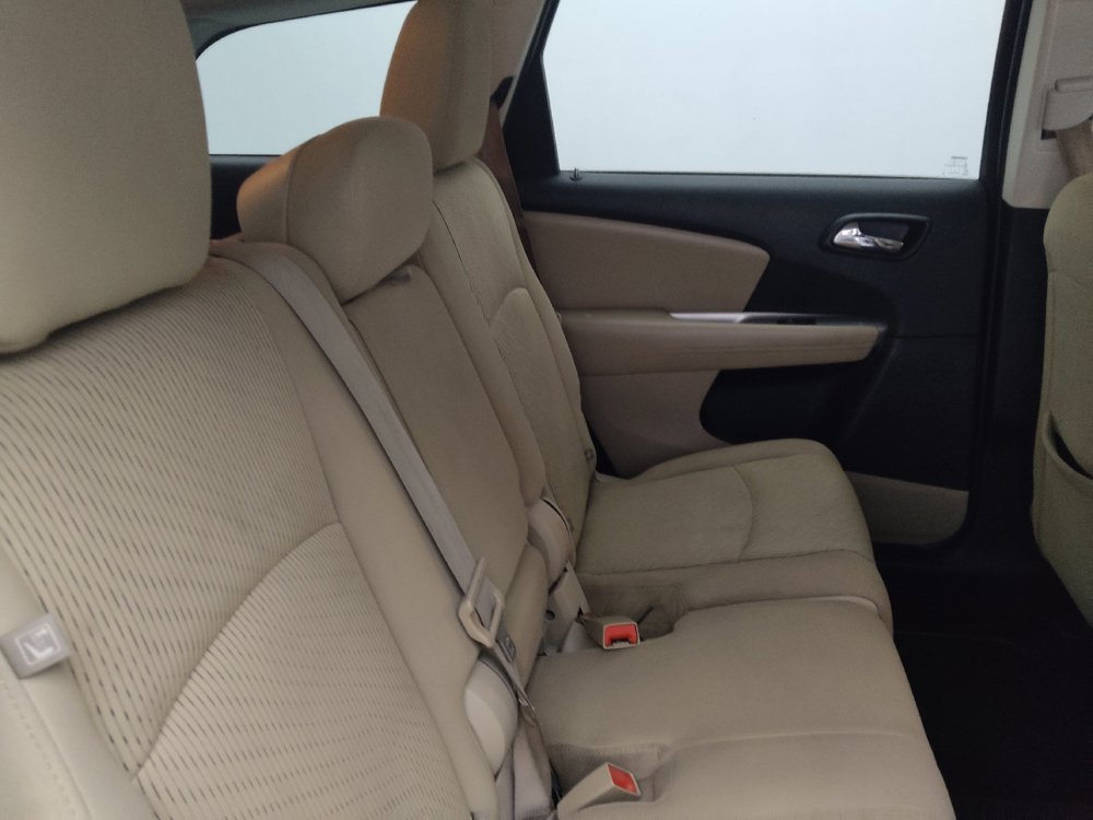 Used 2016 Dodge Journey SE w/ Flexible Seating Group FWD image 19
