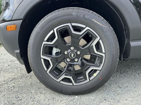 New 2026 Ford Bronco Sport Outer Banks w/ Outer Banks Tech Package+ AWD/4WD image 12