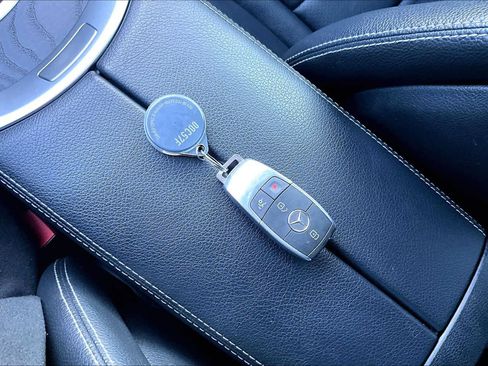 Used 2021 Mercedes-Benz C 300 Sedan image 14