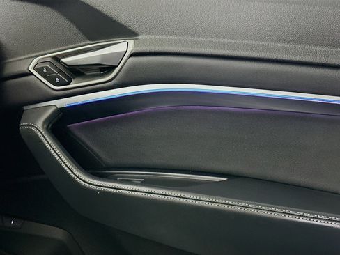 Used 2024 Audi Q8 e-tron Prestige w/ Prestige Package image 17