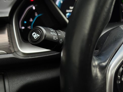 Used 2019 Honda Civic Touring image 33