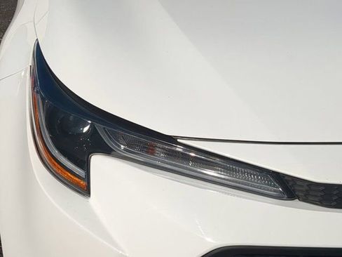 Used 2025 Toyota Corolla LE FWD image 9