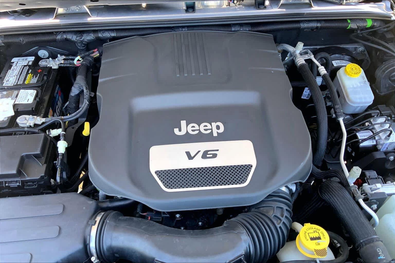 Used 2017 Jeep Wrangler Unlimited Sport w/ Quick Order Package 24S AWD/4WD image 30