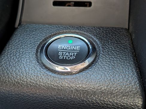 Used 2019 Ford F150 Lariat w/ Equipment Group 502A Luxury AWD/4WD image 36