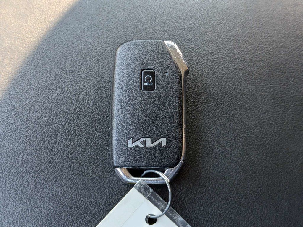Used 2023 Kia Sorento SX FWD image 32