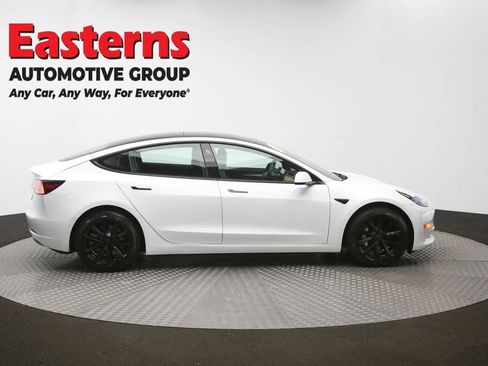 Used 2021 Tesla Model 3 Standard Range Plus image 44