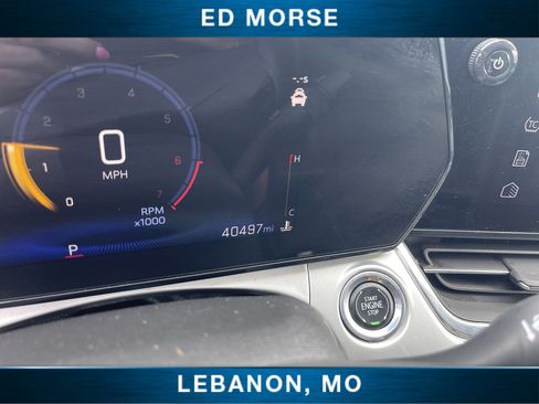 Certified 2025 Chevrolet Trax LT w/ LT Convenience Package FWD image 12