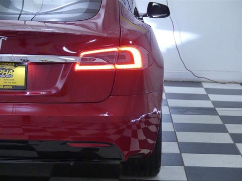 Used 2018 Tesla Model S 75D image 29