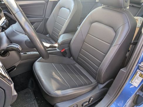 Used 2023 Volkswagen Jetta SE w/ Panoramic Sunroof Package FWD image 13