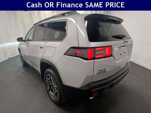 Used 2026 Jeep Cherokee Limited AWD/4WD image 8