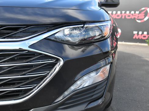 Used 2023 Chevrolet Malibu LT image 11