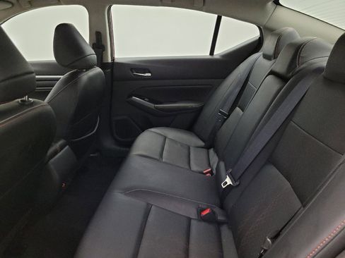 Used 2023 Nissan Altima 2.5 SR w/ SR Premium Package FWD image 18