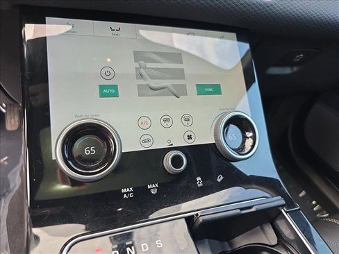 Used 2020 Land Rover Range Rover Velar S AWD/4WD image 22