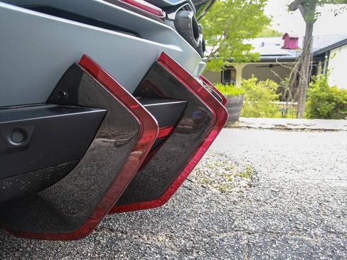 Used 2024 Lamborghini Revuelto AWD/4WD image 18