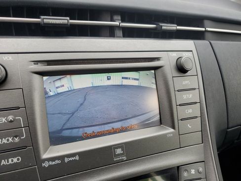 Used 2015 Toyota Prius Four image 15