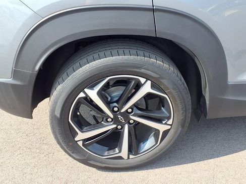 Used 2023 Chevrolet TrailBlazer RS w/ Sun and Liftgate Package FWD image 28