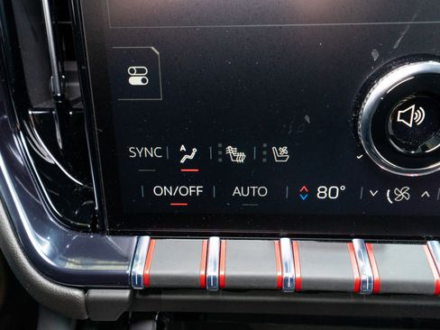 Used 2025 GMC Yukon AT4 w/ Premium Trailering Package image 27