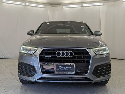 Used 2016 Audi Q3 2.0T Prestige w/ Prestige Package AWD/4WD image 3