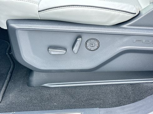 New 2025 Ford Expedition Max Platinum w/ Platinum Ultimate Package image 26