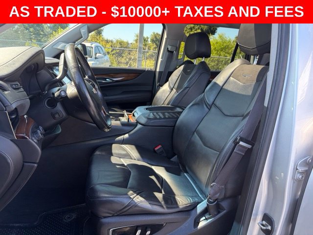 Used 2015 Cadillac Escalade Luxury AWD/4WD image 14