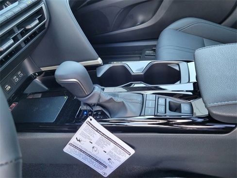 Used 2025 Toyota Camry XSE image 43