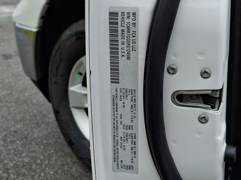 Used 2024 RAM 1500 Classic SLT image 26