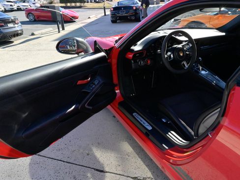 Used 2019 Porsche 911 Carrera T image 15