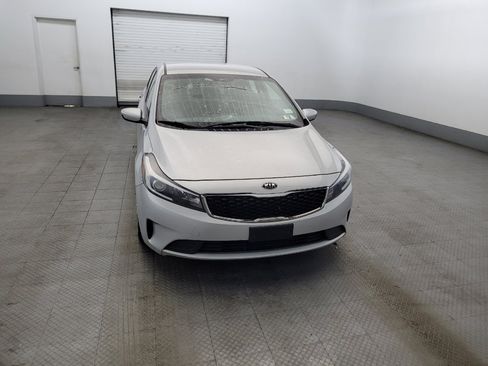 Used 2017 Kia Forte LX FWD image 14