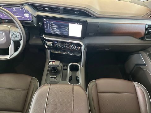 Used 2026 GMC Sierra 1500 Denali w/ Technology Package RWD image 19