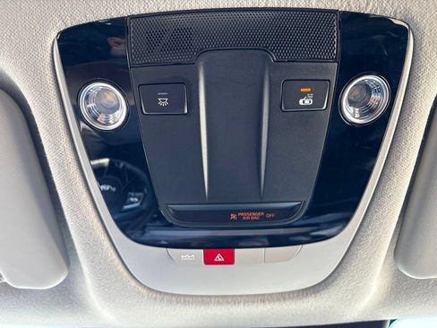 Used 2024 Kia Seltos S AWD/4WD image 31