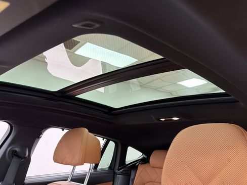 Used 2024 BMW X6 xDrive40i w/ Executive Package image 15