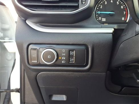 Used 2023 Ford Explorer XLT w/ Equipment Group 202A image 15