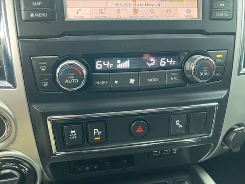 Used 2019 Nissan Titan SV w/ SV Convenience Package image 53