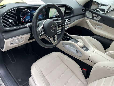 Certified 2023 Mercedes-Benz GLS 450 4MATIC image 21