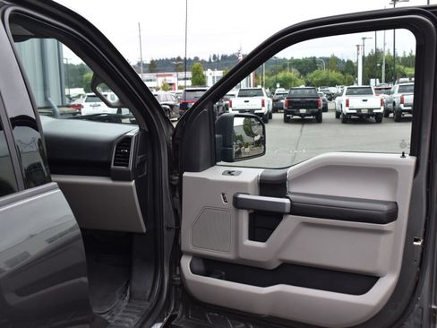 Used 2018 Ford F150 XLT AWD/4WD image 24