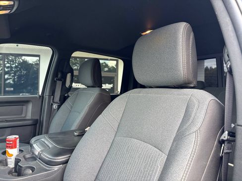 Used 2024 RAM 2500 Tradesman w/ Chrome Appearance Group AWD/4WD image 1