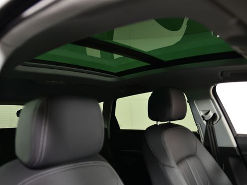 Certified 2021 Audi e-tron Premium image 12