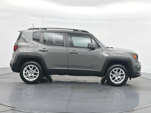 Used 2021 Jeep Renegade Latitude w/ Luxury Group I AWD/4WD image 4